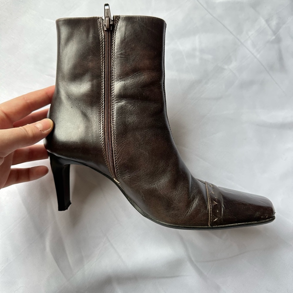 Roberto Vianni Brown Leather Heeled Boots - Picture 2 of 2